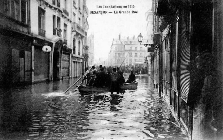 Crue_de_1910_à_Besançon_-_Grande_Rue