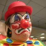 Besançon : écœuré par la psychose ambiante, le clown Zino raccroche son nez rouge et redevient huissier de justice à plein temps