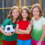 Journée de la femme : les filles des écoles de Besançon autorisées à jouer au foot ce matin