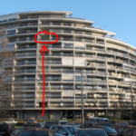 Besançon : un homme originaire du Haut-Doubs escalade la façade d’un immeuble pour s’emparer d’une bouteille de Pontarlier Anis posée sur le rebord d’une fenêtre